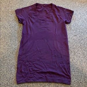 LULULEMON SHORT SLEEVE SHIRT SIZE 4 NEVER WORN